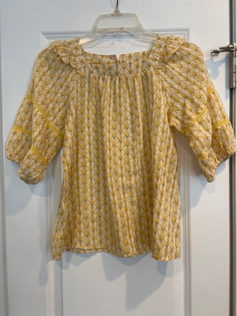 Yellow Hayden Girls 100% Cotton Printed Puff Sleeve Top in Size L (11-12 y.o.)